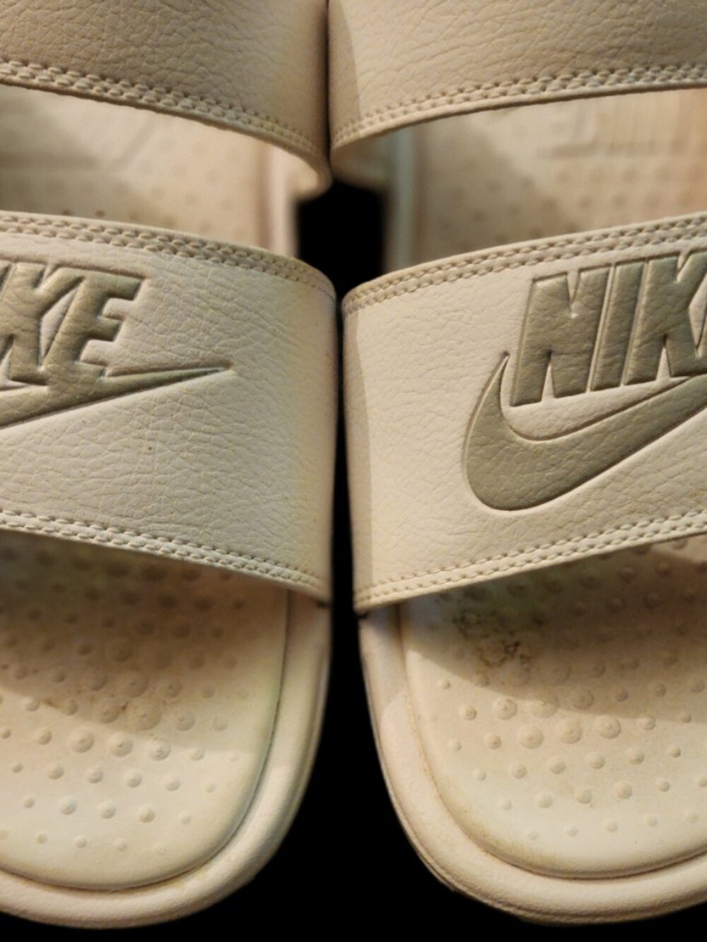 Nike Benassi White Double Strap Slide Sandals Comfort Women's Size 9